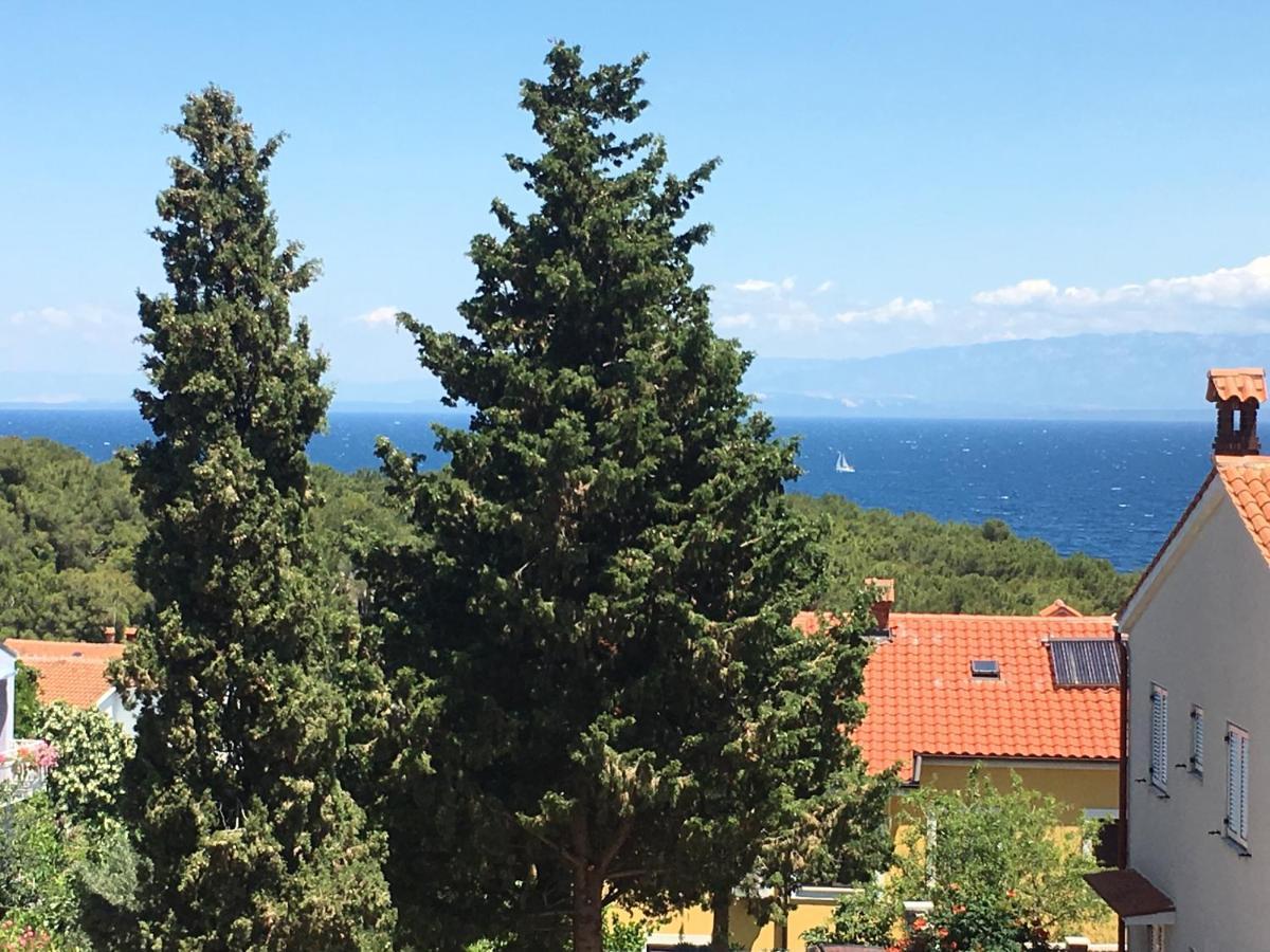 Argo Apartmani Mali Losinj Bagian luar foto