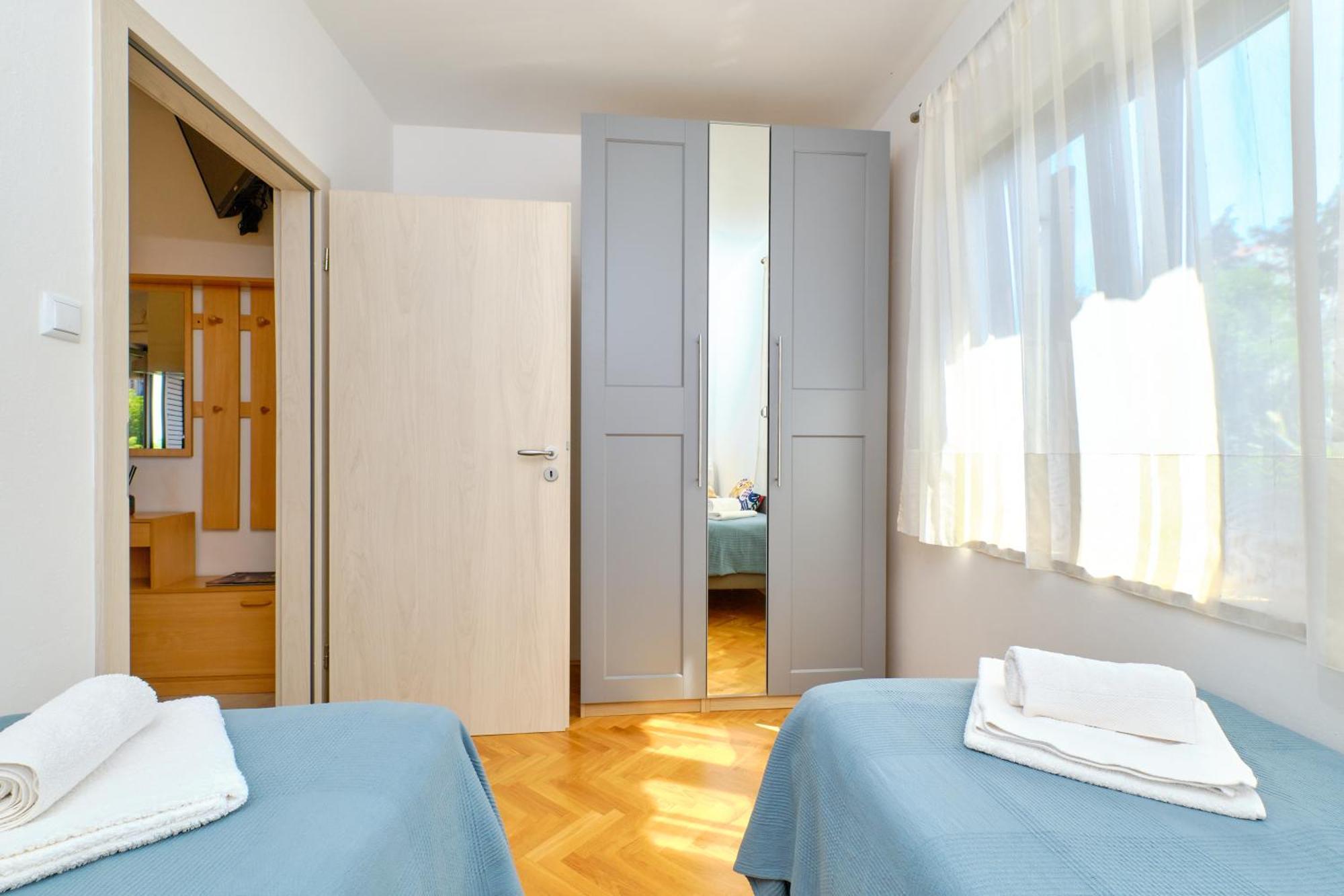 Argo Apartmani Mali Losinj Bagian luar foto