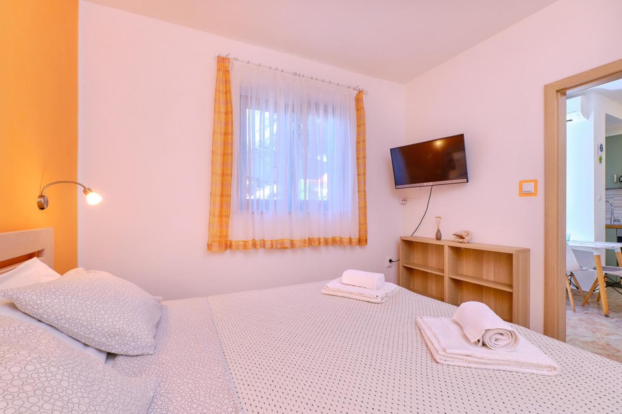 Argo Apartmani Mali Losinj Bagian luar foto