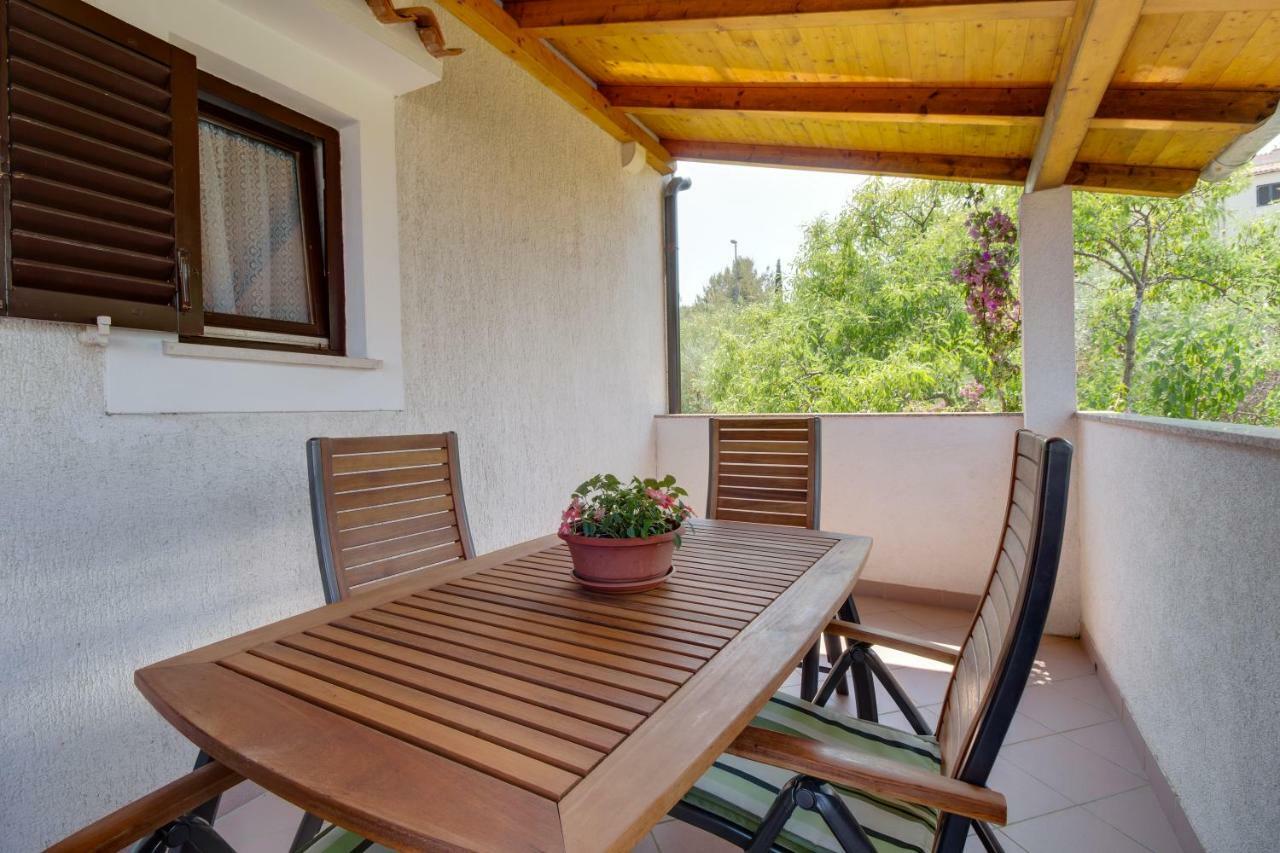 Argo Apartmani Mali Losinj Bagian luar foto